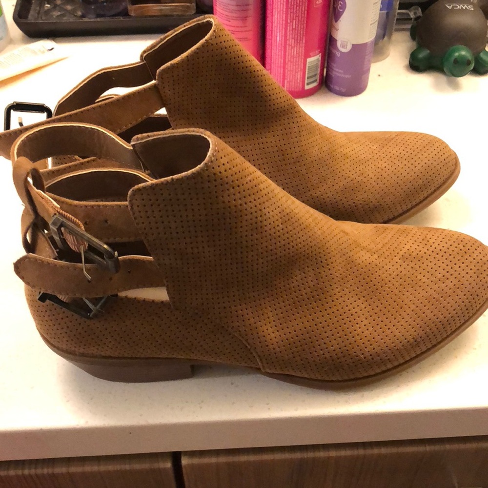 Ankle boots